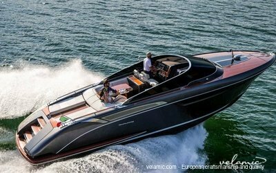 Inland boats Solliner 31, Riva Rivamare – compare